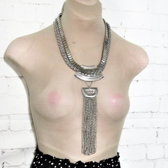 SEXY SILVER TONE METAL NECKLACE EXCEL. COND. VINTAGE AMERICAN - Picture 1 of 8